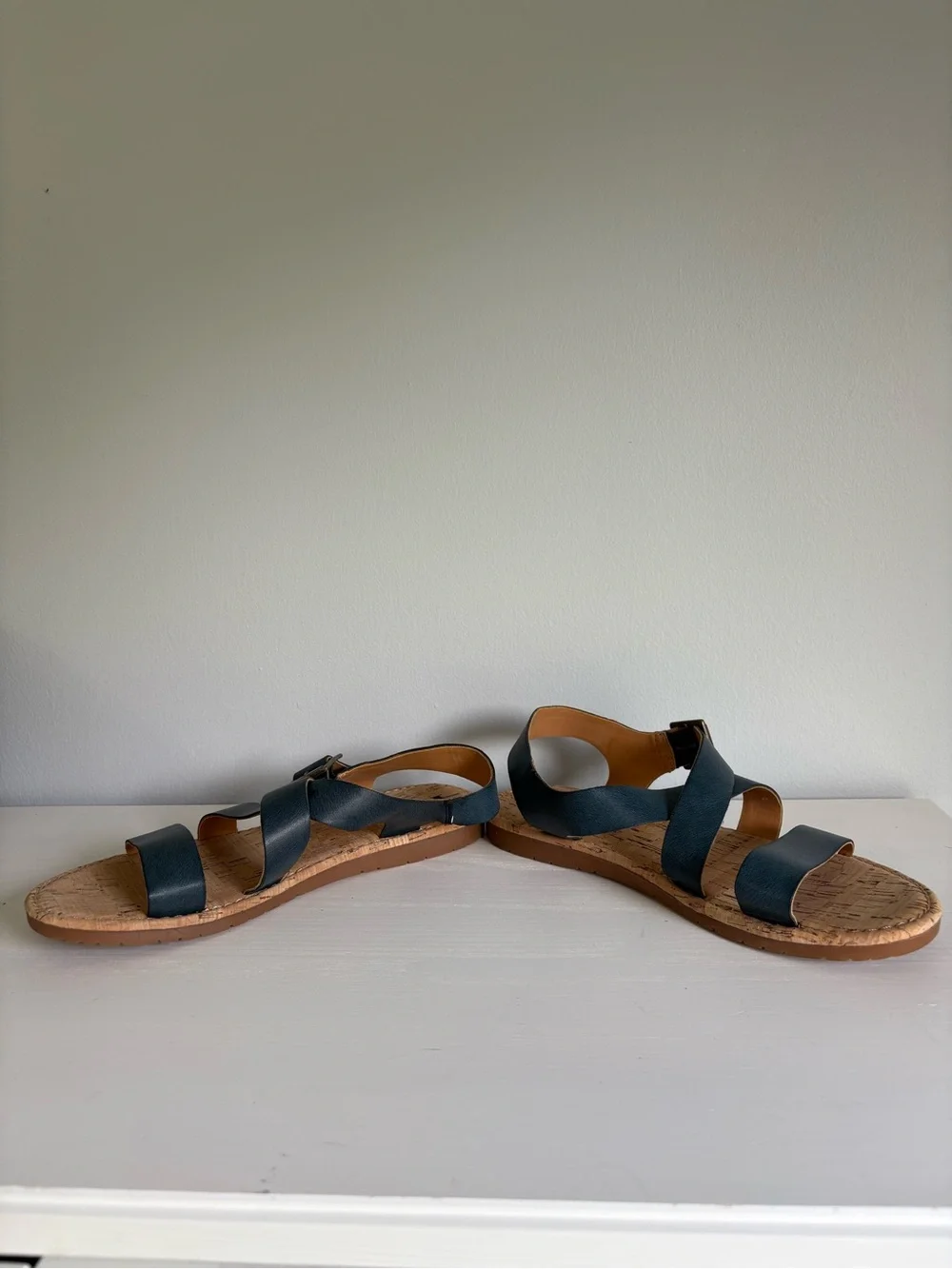KORKS Jerrik Navy Blue Strappy Cork Flat Sandals Size 7.5 Eco Leather Comfort